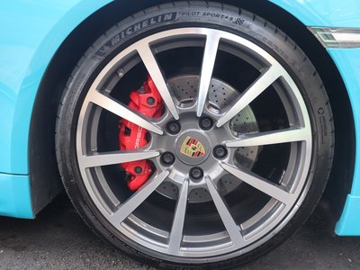 2017 Porsche 718 thumbnail 37