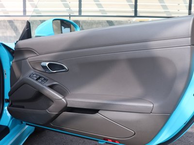 2017 Porsche 718 photo 6