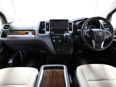 2023 Toyota GRAND ACE 照片 18