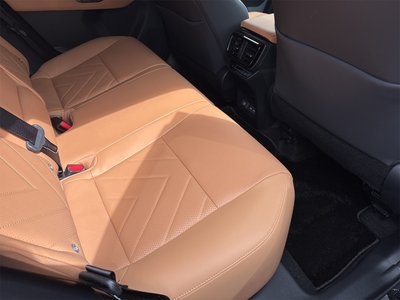 2025 Lexus NX photo 11