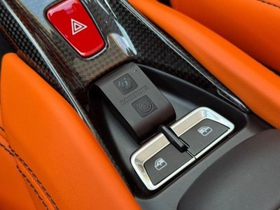 صورة 15 لـ 2021 Ferrari F8 SPIDER