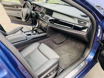 2011 BMW Alpina B7 缩略图 13