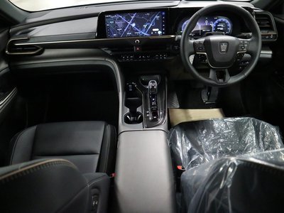2026 Toyota CROWN SPORT photo 7