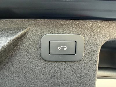 2024 LAND Rover DISCOVERY SPORT photo 15