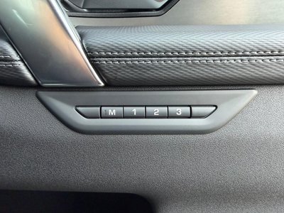 2024 LAND Rover DISCOVERY SPORT photo 12