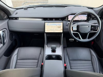 2024 LAND Rover DISCOVERY SPORT photo 2