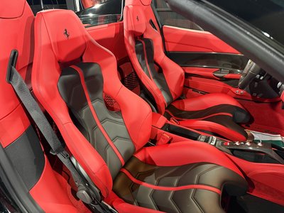 صورة مصغرة 43 لـ 2017 Ferrari 488 SPIDER