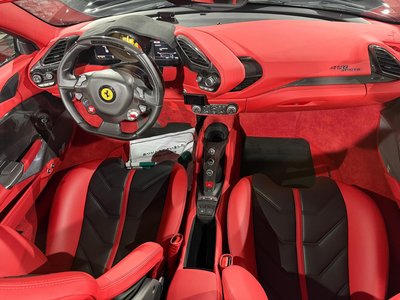 صورة 5 لـ 2017 Ferrari 488 SPIDER