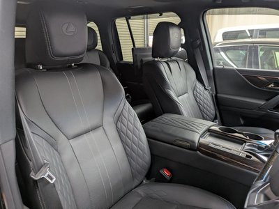 2024 Lexus LX — миниатюра 27