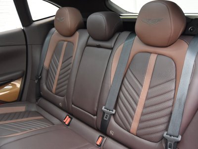 2024 Aston Martin DBX 缩略图 25