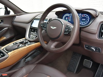 2024 Aston Martin DBX 缩略图 24