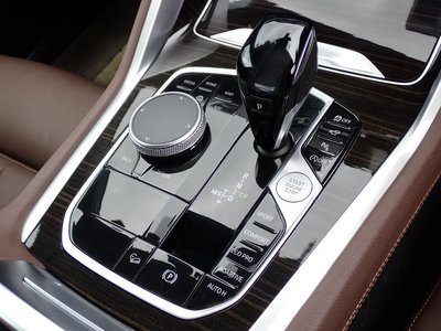 2021 BMW X6 thumbnail 36