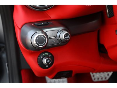 2020 Ferrari 812 GTS — фото 71