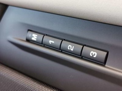 2025 LAND Rover RANGE ROVER EVOQUE photo 8