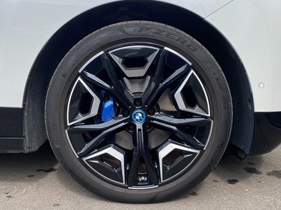 2021 BMW IX — миниатюра 40
