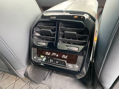 2021 BMW IX — миниатюра 23