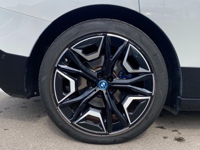 2021 BMW IX — миниатюра 41