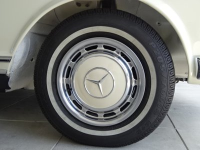 1967 Mercedes-BENZ SL photo 59
