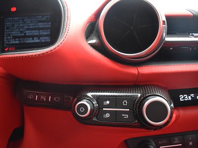 صورة 23 لـ 2018 Ferrari 812 SUPERFAST