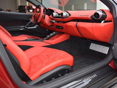 صورة 27 لـ 2018 Ferrari 812 SUPERFAST