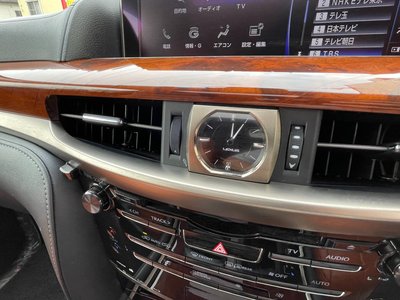 2015 Lexus LX 照片 32