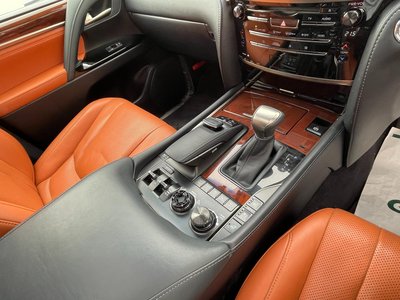 2015 Lexus LX 照片 34