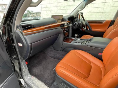 2015 Lexus LX 照片 51