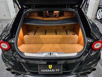 2011 Ferrari FF 照片 13