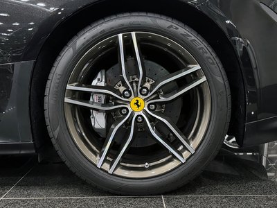 2011 Ferrari FF 照片 14