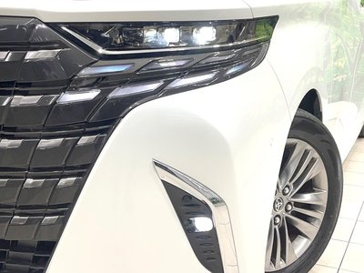 صورة 14 لـ 2024 Toyota ALPHARD