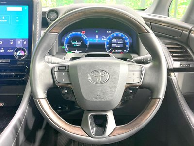 صورة 13 لـ 2024 Toyota ALPHARD