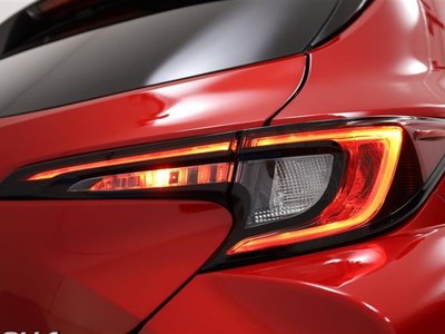 صورة 13 لـ 2025 Toyota GR COROLLA