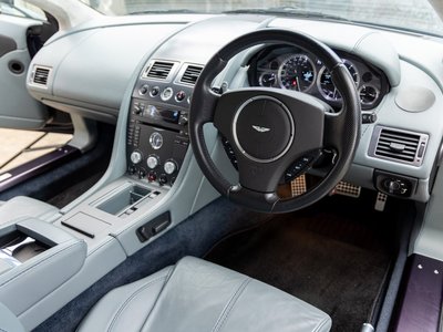 صورة 3 لـ 2008 Aston Martin V8