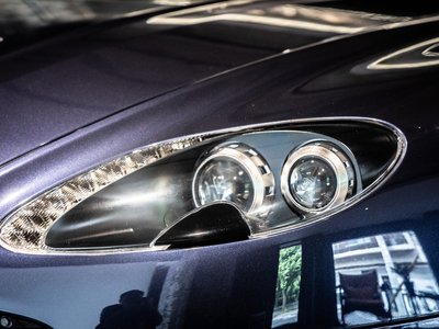 صورة 25 لـ 2008 Aston Martin V8