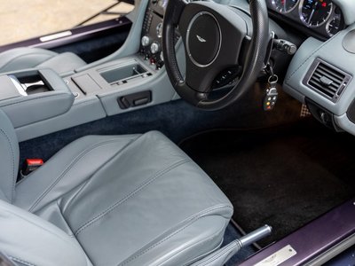 صورة 58 لـ 2008 Aston Martin V8