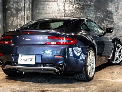 صورة 33 لـ 2008 Aston Martin V8
