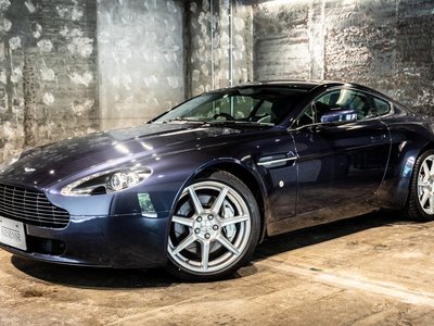 صورة 9 لـ 2008 Aston Martin V8
