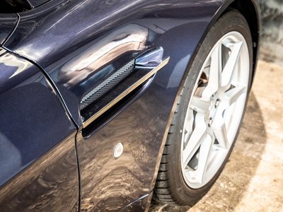 صورة 46 لـ 2008 Aston Martin V8