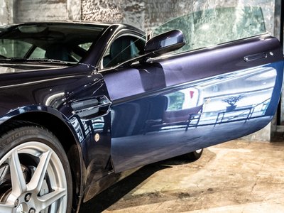 صورة 31 لـ 2008 Aston Martin V8