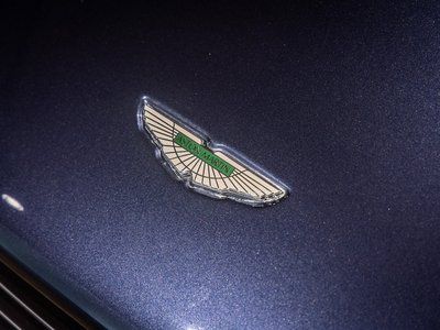 صورة 26 لـ 2008 Aston Martin V8