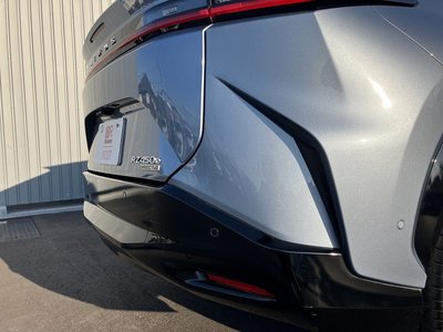 صورة 66 لـ 2023 Lexus RZ