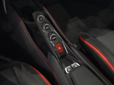 2021 Ferrari F8 TRIBUTO — фото 14