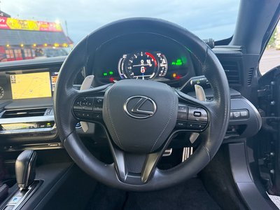 2018 Lexus LC — миниатюра 18