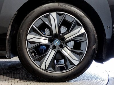 2022 BMW IX — фото 23