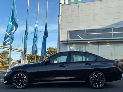 صورة 8 لـ 2025 BMW 3 SERIES
