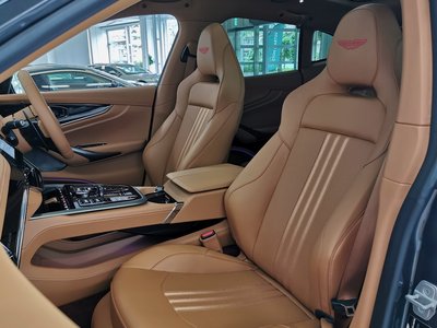 2025 Aston Martin DBX 缩略图 22