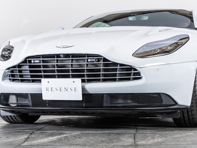 2022 Aston Martin DB11 — фото 10