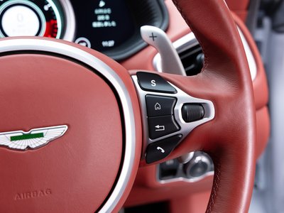 2022 Aston Martin DB11 — фото 55