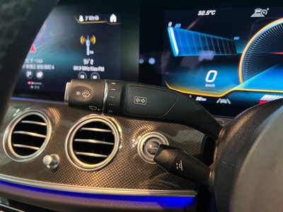 2022 Mercedes-BENZ E-CLASS AMG thumbnail 35