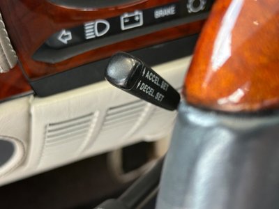1988 Mercedes-BENZ SL thumbnail 69